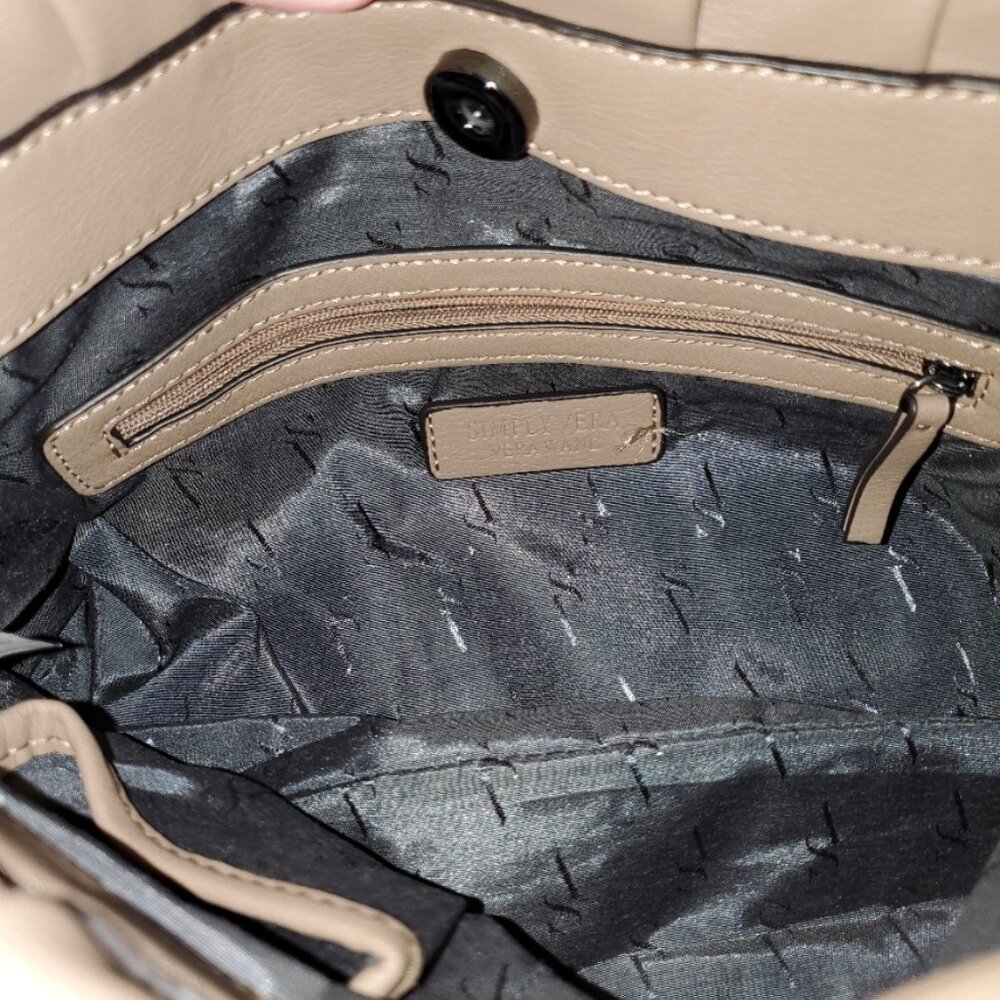 Simply Vera Large Bag with Gunmetal Hardware - Picture 5 of 6